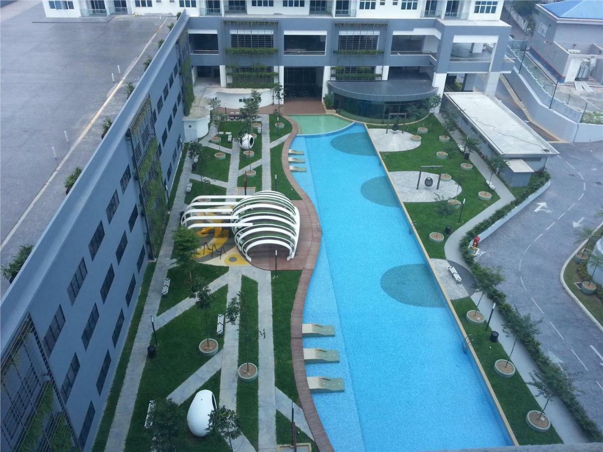 Puchong Skypod Residence, 1-5 Pax Cozy Unit, Walking Distance To Ioi Mall, 10Min Drive To Sunway Exterior photo